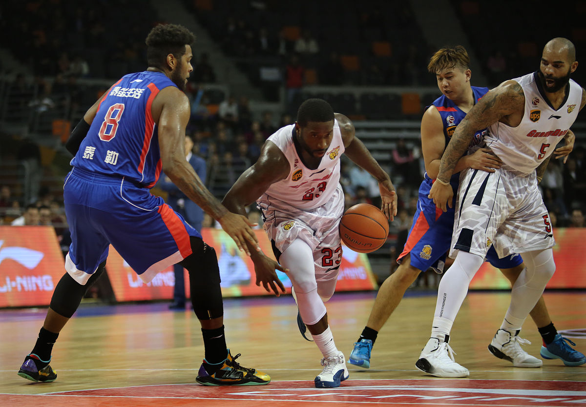 欧洲篮球联赛战况激烈,劲旅交锋精彩纷呈 欧洲篮球联赛战况激烈,劲旅交锋精彩纷呈