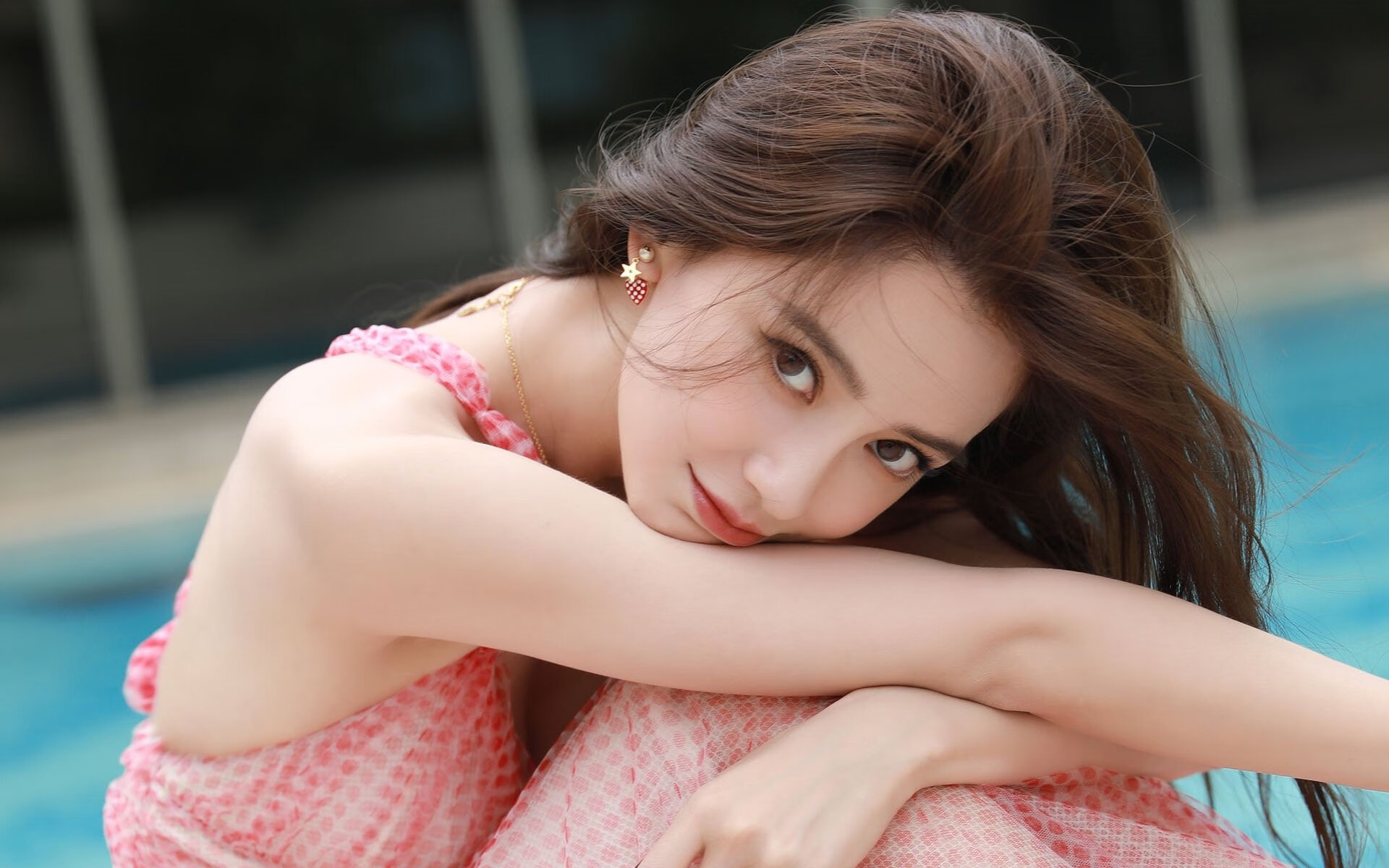 战锤叩响，当卡瓦哈尔的闪电刺穿奥地利的苍穹